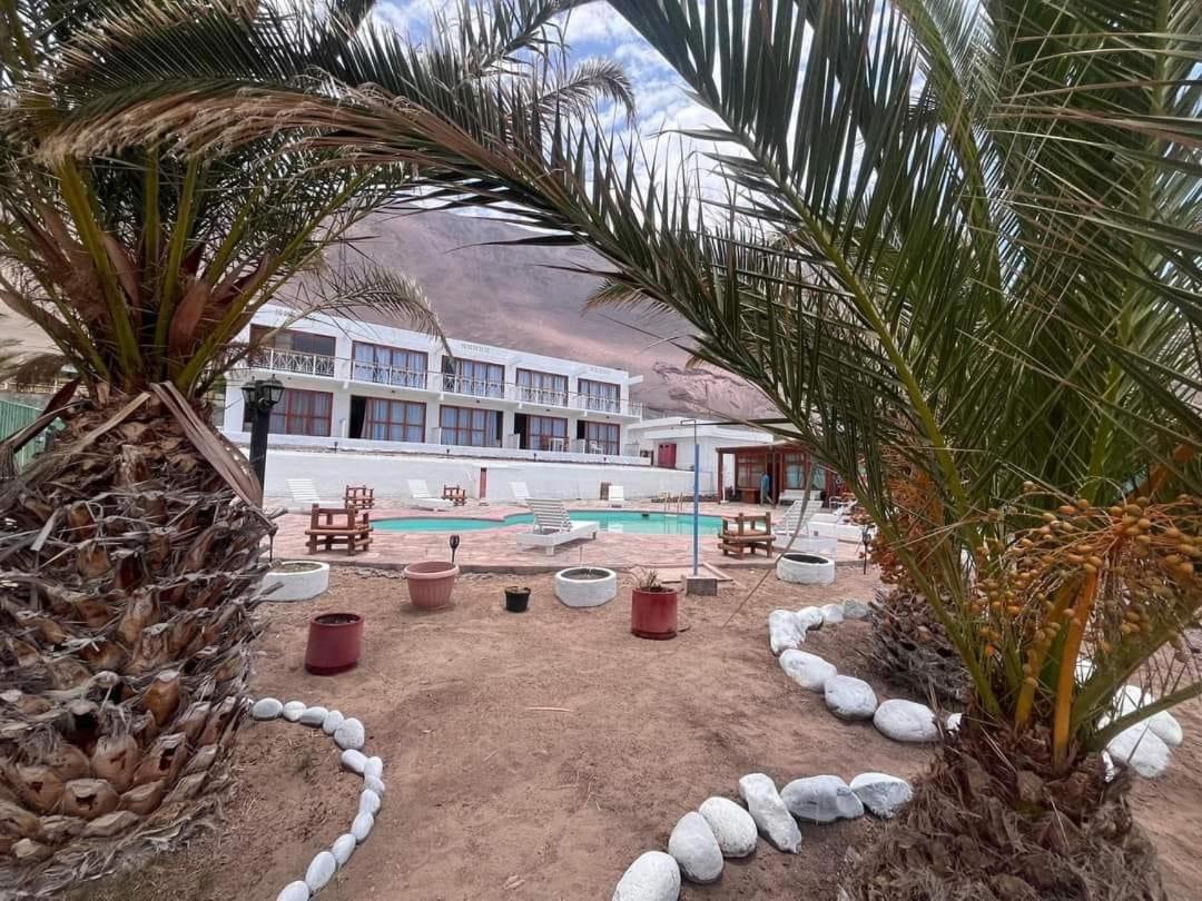 Hotel Josefina Alto Hospicio Екстер'єр фото